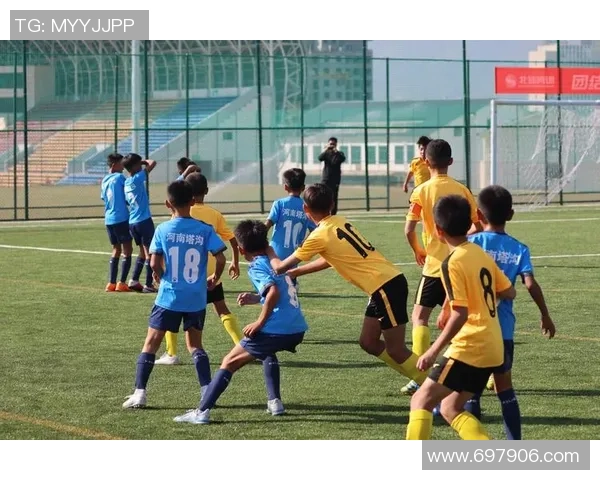 赛后分析：北京足球队与重庆足球队的战术意识与表现探讨