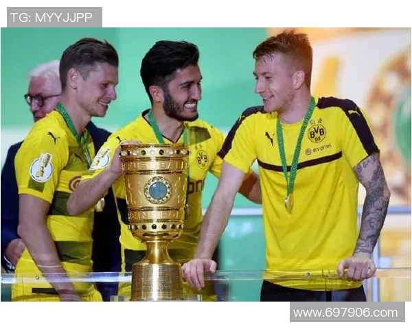 足球传奇：深入分析上海足球队球员的个人技术与战术素养