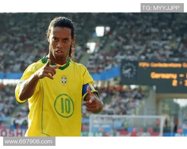 坚持不懈的足球明星们如何在逆境中崛起成就辉煌职业生涯