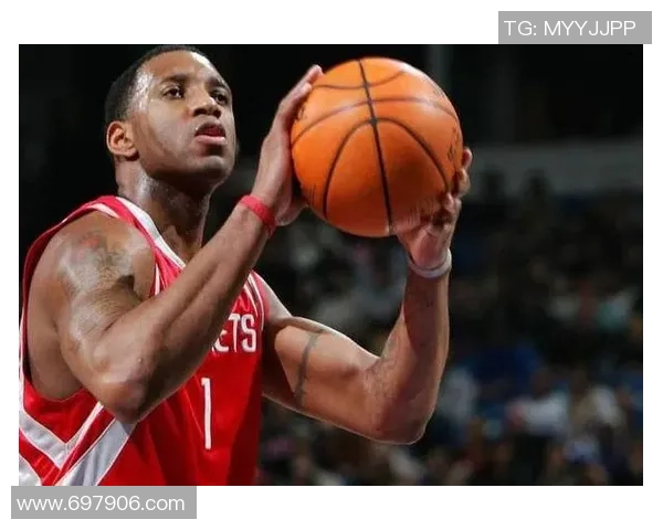 足球明星与麦迪的传奇交汇：跨界运动员的荣耀与挑战