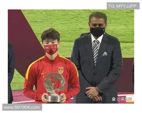 朱钰在足球界的成就与影响力分析是否可以称其为足球明星